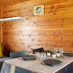 Κάμπινγκ Confort 12 *